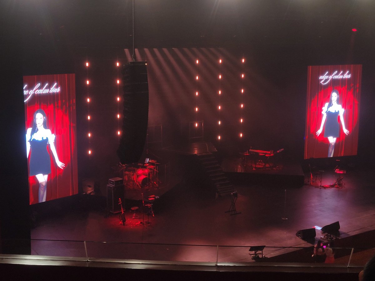 beruanwg's tweet photo. Starting soon 

#Edgeofcalminjakarta
#Edgeofcalm 
#Tiffany https://t.co/701LIu92z6