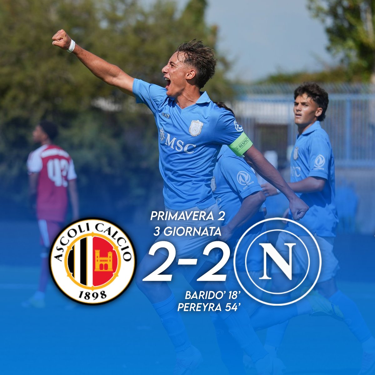 Mqryo's tweet photo. Gli Azzurrini della Primavera trovano il primo punto stagionale pareggiando per 2-2 in casa dell'Ascoli.
Napoli che si schiera con un nuovo assetto, questa volta difesa a 4 con l'attacco pesante con Mane, Barido', Pereyra e Favicchio.
Partita che inizia bene con il vantaggio Azzurro al 18' con Barido' che trova la prima rete stagionale su calcio di rigore, reazione importante dell'Ascoli che si porta in vantaggio 2-1 a inizio secondo tempo. Il pareggio degli Azzurrini arriva ancora su calcio di rigore con Pereyra che fa 4 gol in 4 presenze stagionali, firmando il definitivo 2-2.
Testa alla prossima!💙