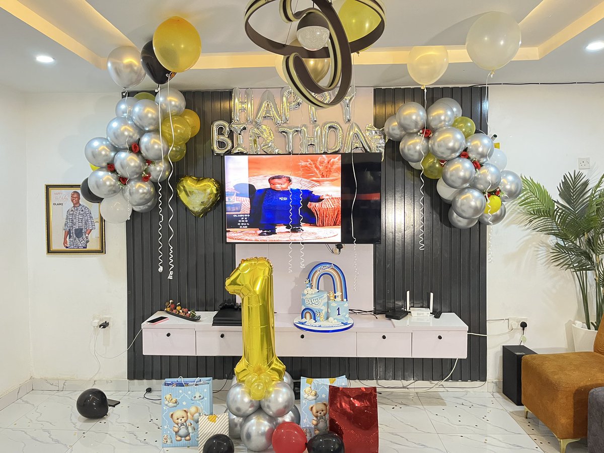 ChikaGabriel11's tweet photo. A successful Birthday decoration for 1 year old. 

Allow me to re-introduce myself: I’m a Balloon decorator. 

Dm me for your balloon decoration (Birthdays, proposers, Apoogies, Anniversaries). https://t.co/jUa2k09sNo