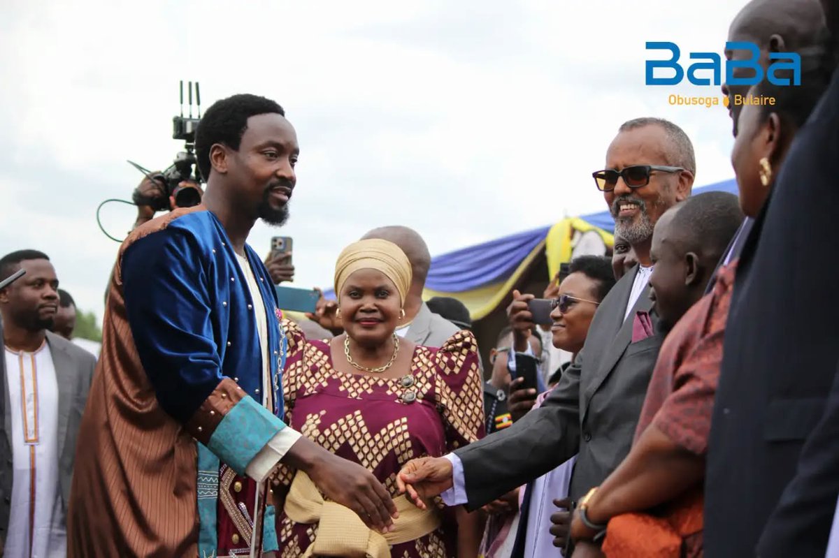 877babafm's tweet photo. Isebantu @KingNadiopeIV ng'atuuka ku mukologwe ogw'amatwikira e Mayuge.
#Amatwiikira #KyabazingaAt12
#Babafmupdates https://t.co/WQfc005qeY