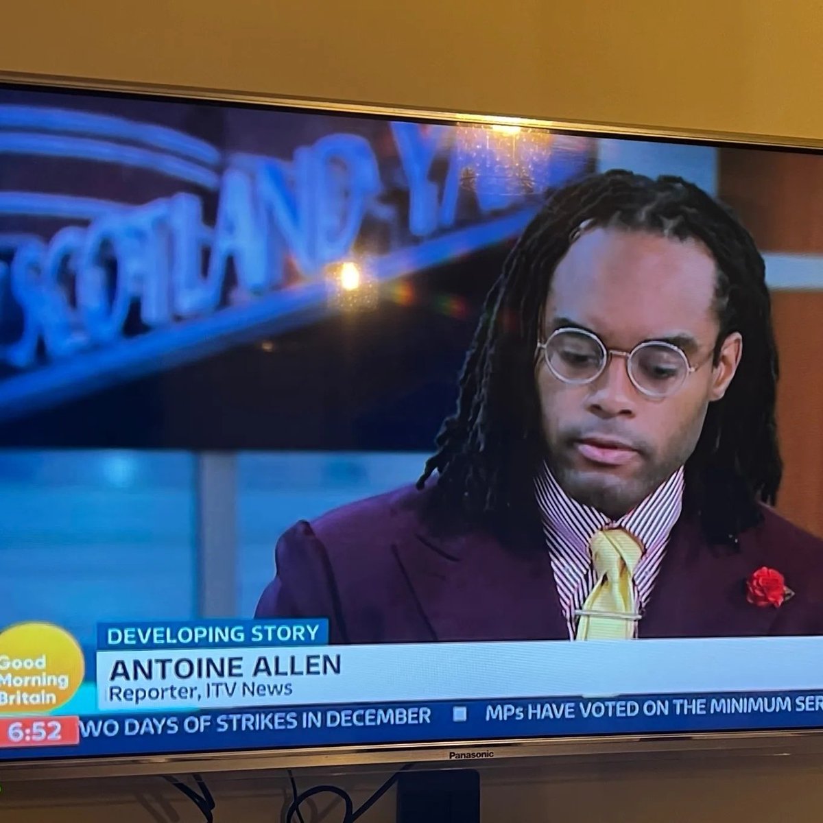 AntoineSpeaker's tweet photo. Me without locs. I grew my hair simply to set an example &amp; smash ignorance. 
When I was blogger, I wrote articles on Black children being told their hair was unprofessional. So I decided to grow my hair &amp; give them example to  reference on TV. 
With or without hair i am stil him! https://t.co/p5t1S2YfPR