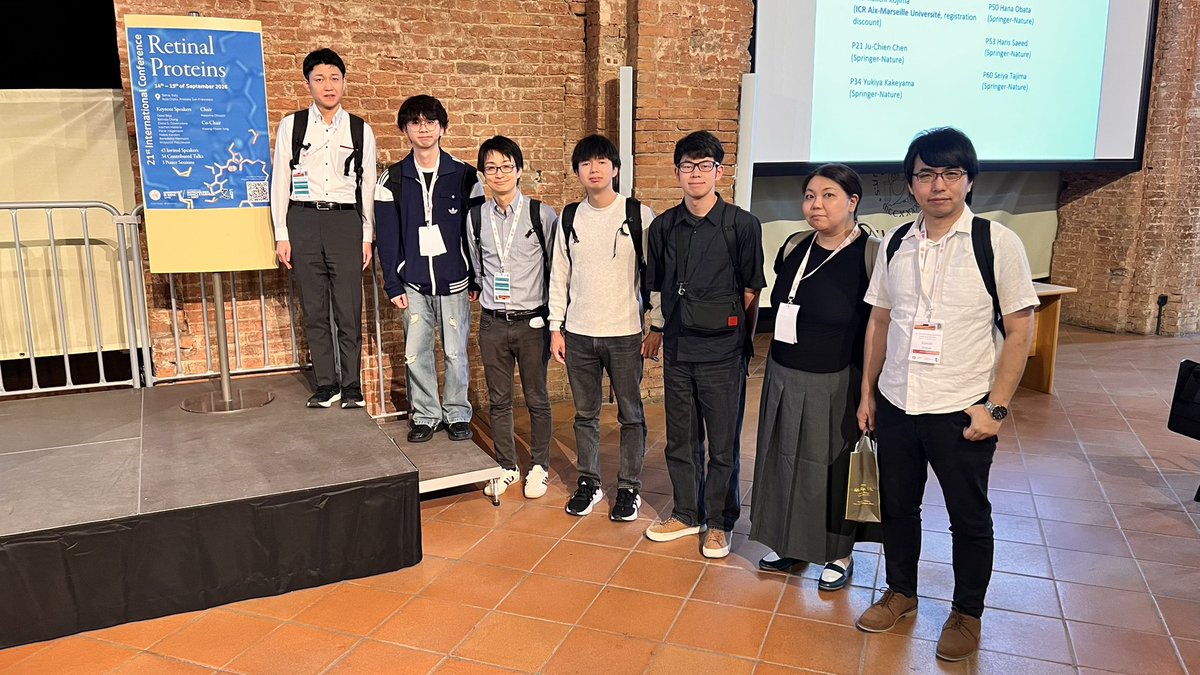 LabInoue's tweet photo. 楽しかったレチナール蛋白質国際会議の全日程が終了し、これから日本に帰ります✈️🇯🇵想像以上に面白くて、すごい発表ばかりでした。そして当研究室の橋本くんが見事ポスター賞を受賞しました！✨📄✨おめでとうございます！㊗️ https://t.co/T9PEsylFzt