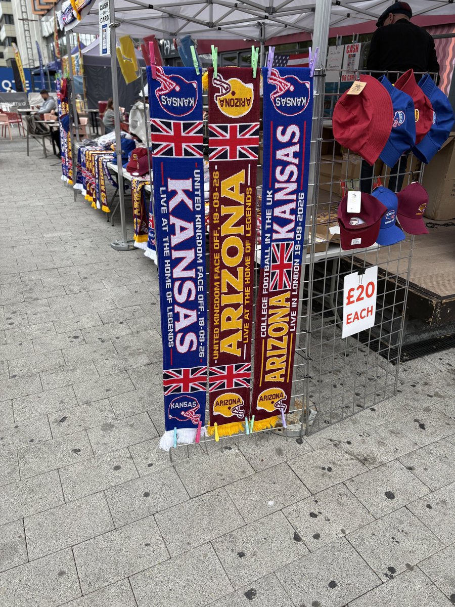 ReesGoodall's tweet photo. Handful of tents selling these scarves outside of Wembley Stadium. Just one problem 🫣 https://t.co/vfPTi3c0pH