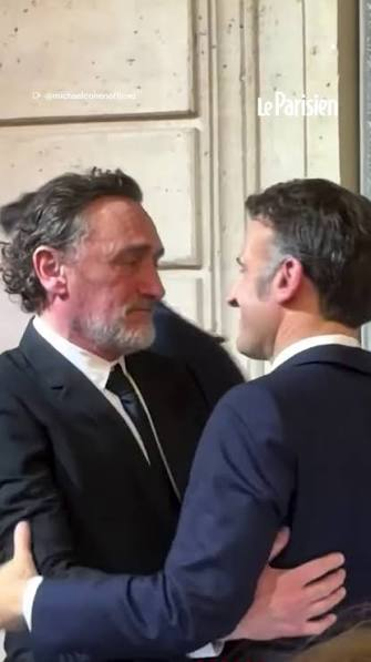 BixentoBixente's tweet photo. @robert56728 @lesterrassesca Pourriture ce #rouve 🤮 https://t.co/T6qpohlEqb