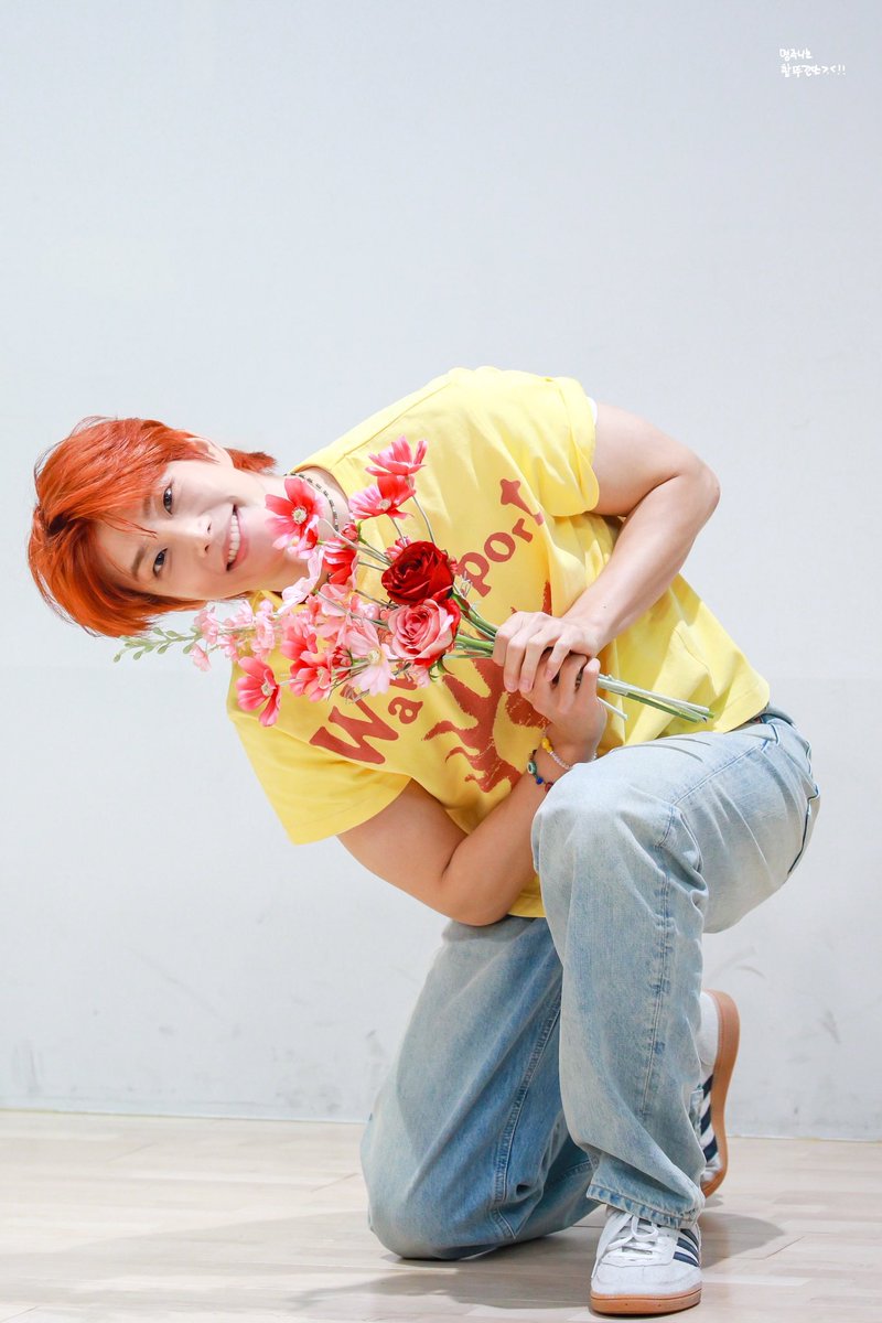MJ__heart's tweet photo. 260918 에버라인

🧡: 꽃 어디있게~~🥰

#엠제이 #MJ #김명준 #아스트로 #ASTRO https://t.co/8NvKAiGHU2