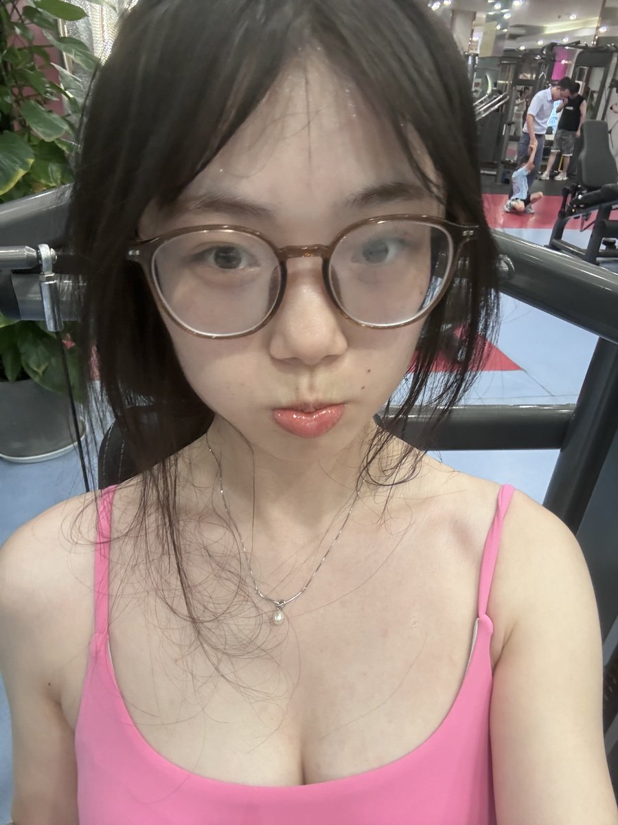 CJLarsen3's tweet photo. 听说一个人练容易退缩，要不要来当我的心跳加速剂 https://t.co/7WjXeVgWvj