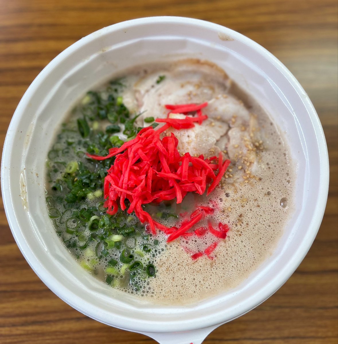 gsx_k8's tweet photo. 熱狂中野ラーメン祭2026

熟成豚骨 箕輪家×ラーメンきら星

超本気の熟成くさうま豚骨＋漢盛り

くさうま最高に美味かったぁー🔥

きら星さんは久々💫チェンジ郎欲しかった🤤

ご馳走様でした🙏 https://t.co/TiaGBG0XDZ