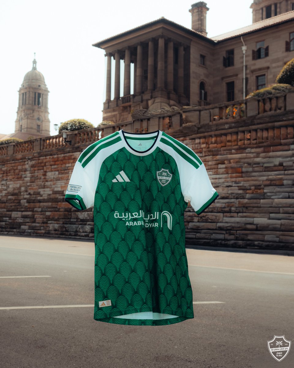ALAHLI_FC's tweet photo. فـي كل مكــان 🌍
أنت أغلـى شعــار 💚

متوفر الآن في المتجر 😍
🔗 https://t.co/QgK6sW4jCX

#الأهلي_صنداونز | #أغلى_سفير https://t.co/4Mue1SkWsn