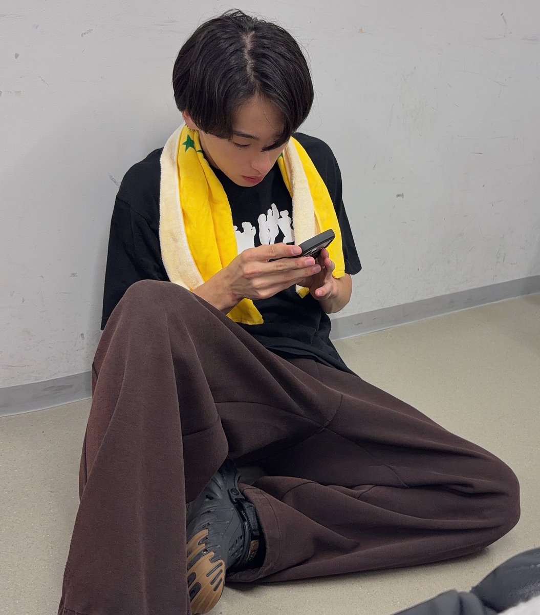 RAB_nesu45's tweet photo. 取り急ぎ「あきば3150」ありがとうございました！

がむしゃらに踊って飛んで走ってをしてたらいつのまにか終わってました！w

俺の報告はもうちょっと待っててくれー！🙏😉
#リアルアキバボーイズ東京体育館 

📹 アーカイブ
https://t.co/qkEWsFVDfM https://t.co/XWsRU3j5F2
