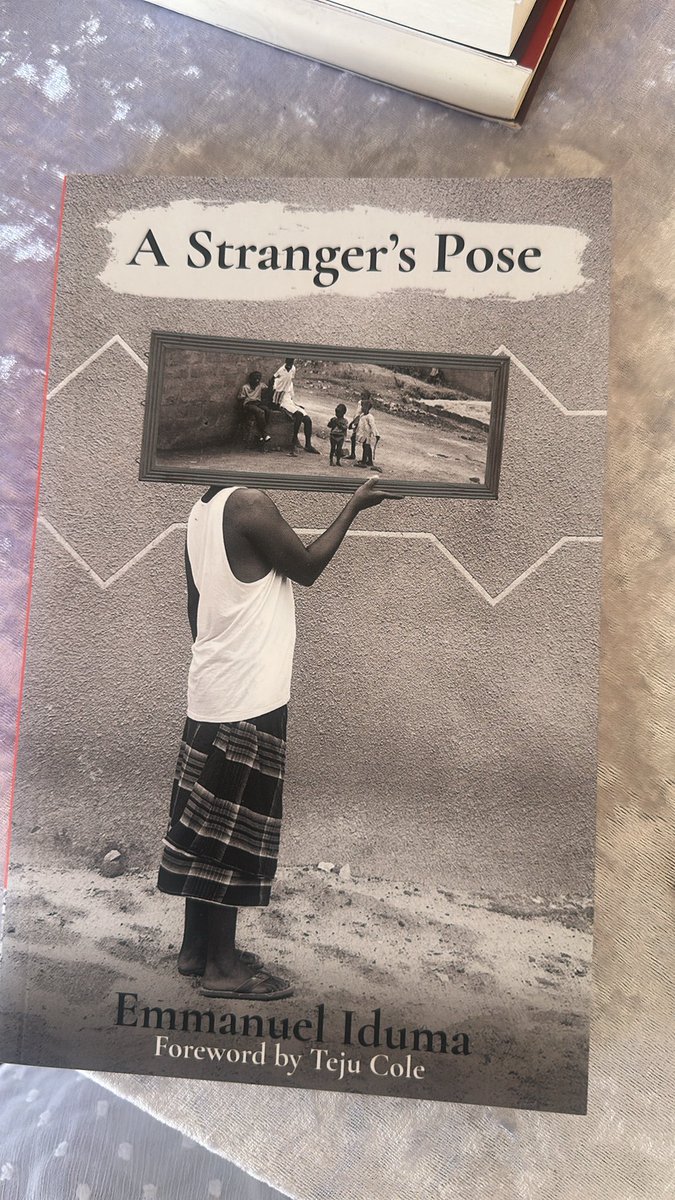 AlisonNgibuini's tweet photo. What are you reading? #TwitterBookClub #Macondo https://t.co/HuiXcf5LvZ