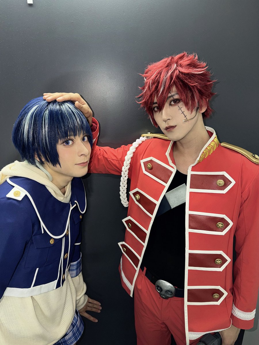 RyononK's tweet photo. 何見てんだ https://t.co/tmJcawY4hL