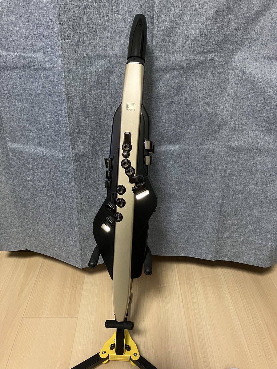 baka__shinji__'s tweet photo. MNG!!
電子管楽器、エアロフォンです🎷
新しいことに挑戦しますよ〜
ジャズセッションに飛び入り参加できるぐらいまでには上達したい😁
#Roland
#AE20SC
#エアロフォン
#島村楽器 https://t.co/N69VDyEgUh