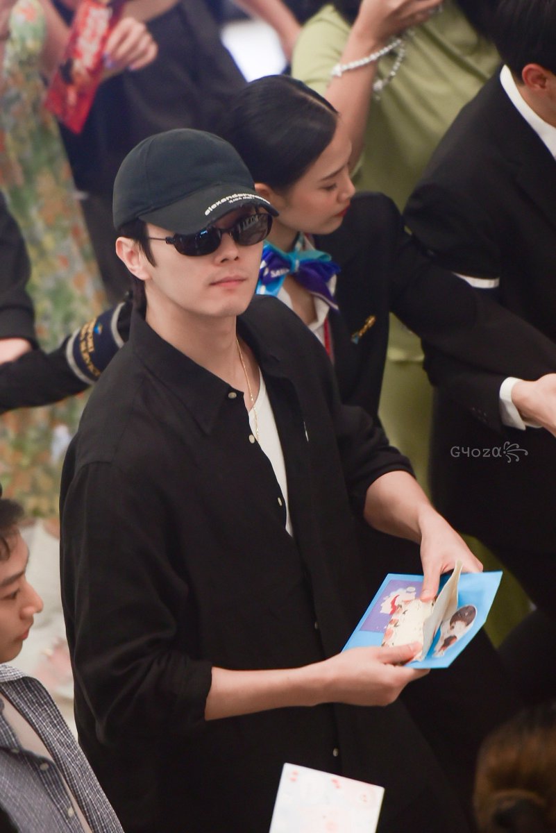 SoSo_Xiaowangzi's tweet photo. เชื่อกุเถอะในรูปหล่อมาก ตัวจริงหล่อกว่าพันเท่า กุถึงบอกอย่าใช้AI ดัดแปลงรูปน้อง

#ประเทศไทยมีสวีข่ายแล้ว
#สวีข่าย #XuKai
#iQIYIStarshipSpringoftheBlade https://t.co/uqQNQCVrq6