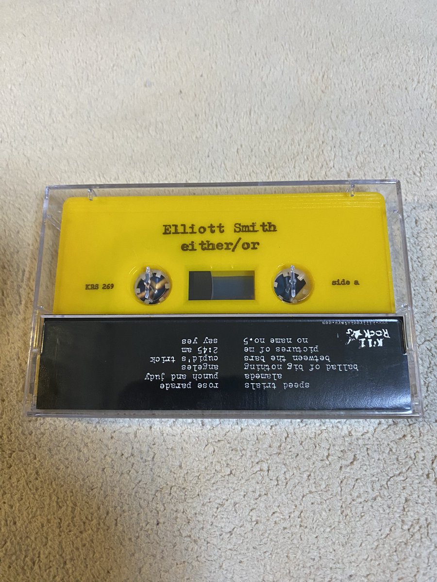 BLK_Guitars's tweet photo. 『either/or』のカセットテープをGet!
エリオットもカセットは初!📼
心して聴きます!🫶😊🎧
#ElliottSmith
#エリオットスミス
#EitherOr
#イーザーオア
#CassetteTape
#Cassette
#カセットテープ
#カセット
#LoFi https://t.co/BPo18DTPAM