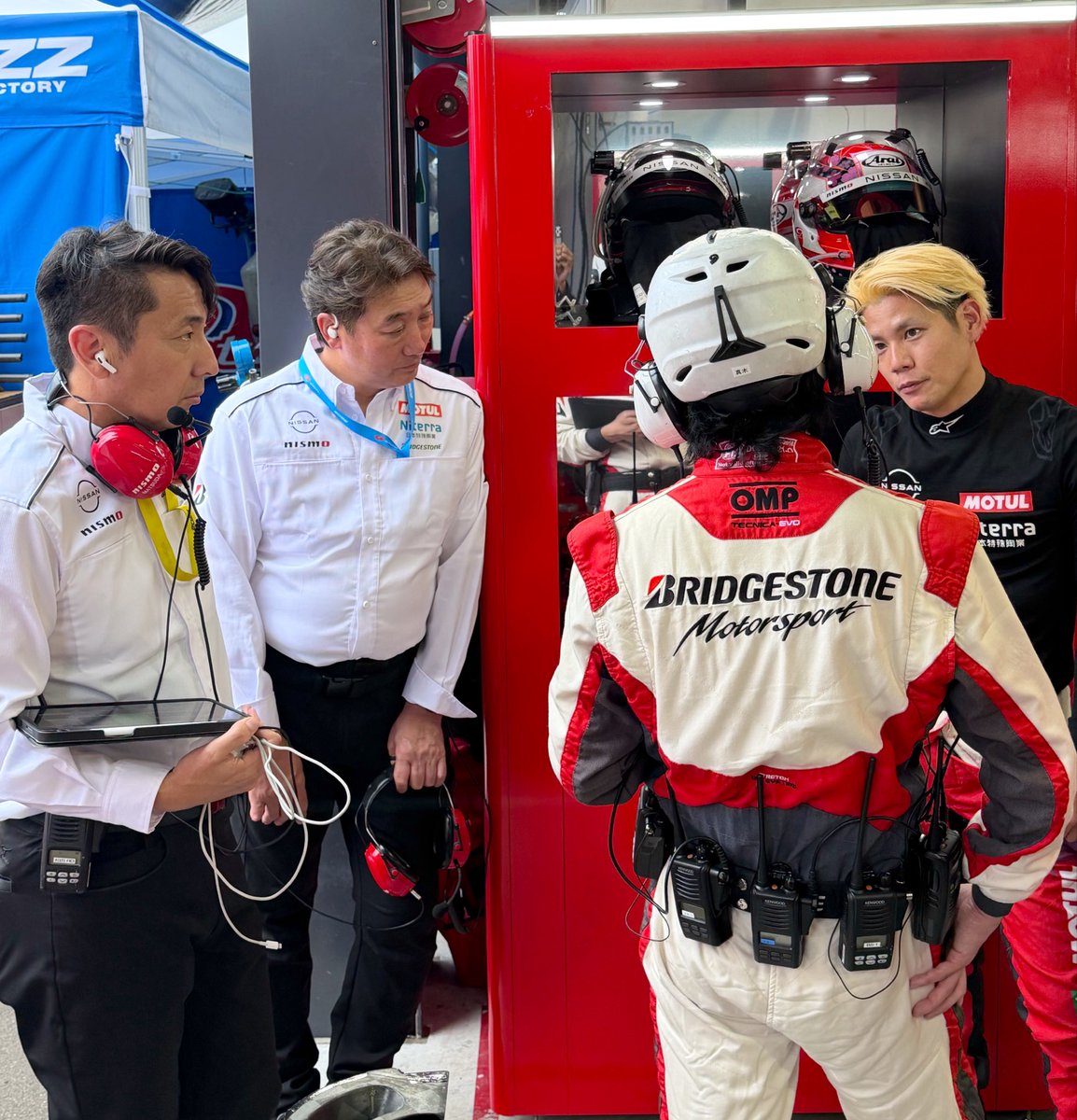 TsugioMatsuda's tweet photo. スーパー GT 菅生 予選。
想定外の事が起きすぎました。

急遽、参加の佐々木選手、高星選手と共に明日は、自分達の出来る事をしっかりとやりきります。

千代選手の回復を願って、ニスモチームと共に頑張ります。

引き続き、応援宜しくお願いします。 https://t.co/z7jwpjeVnM