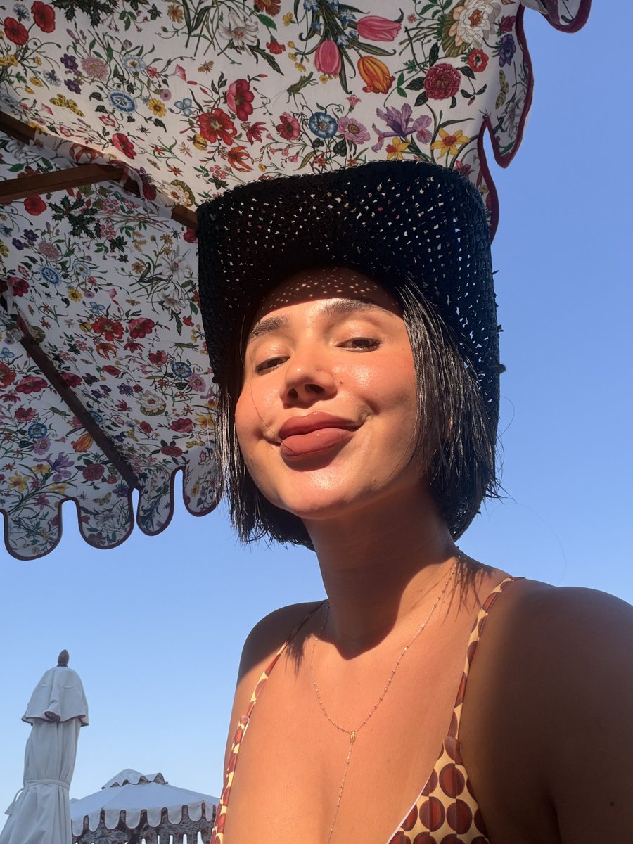 AnnaBgoRodeo7 tweet picture