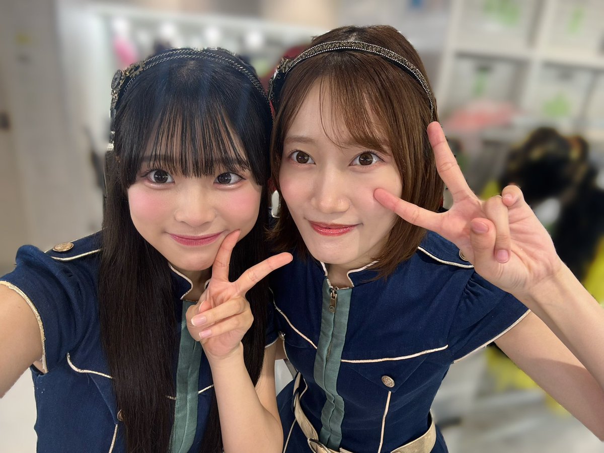 Ema_Makito's tweet photo. #手をつなぎながら公演 ありがとうございました！🤝🏻💛
はーちゃんさんとこの公演に出られてとってもうれしかったです！フル出演かっこよすぎました…！！ https://t.co/NLgqi6gbGa