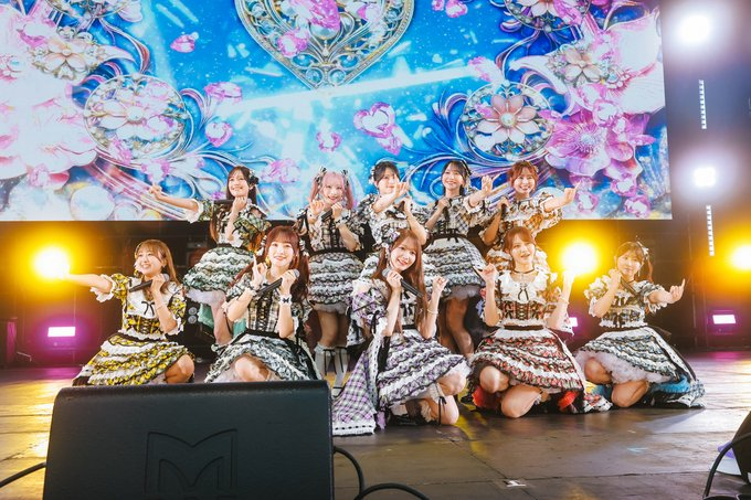 sogo6305's tweet photo. [#RIJF2026] =LOVE - ライブ写真＆セトリ公開 
GRASS STAGE 9/19(土)16:15～

セットリスト・ライブ配信
https://t.co/92CRrwQQNV

01. 絶対アイドル辞めないで
02. 恋、はじめました。
03. 超特急逃走中
04. いらない ツインテール
05. 呪って呪って
06. 夏名残サマーチューン

#ロッキン
#イコラブ https://t.co/iaCA7avugu