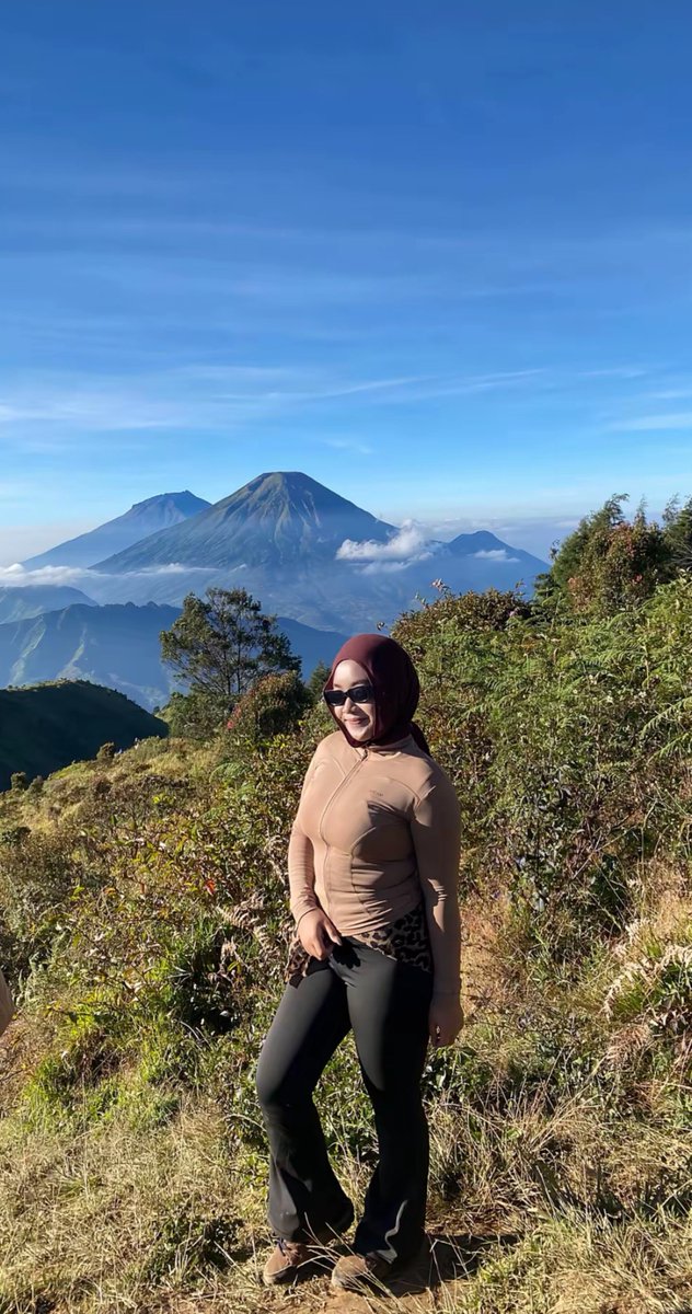 laylaiaky's tweet photo. Jadi pengen main di gunung lagi https://t.co/EEstQ6jh1W