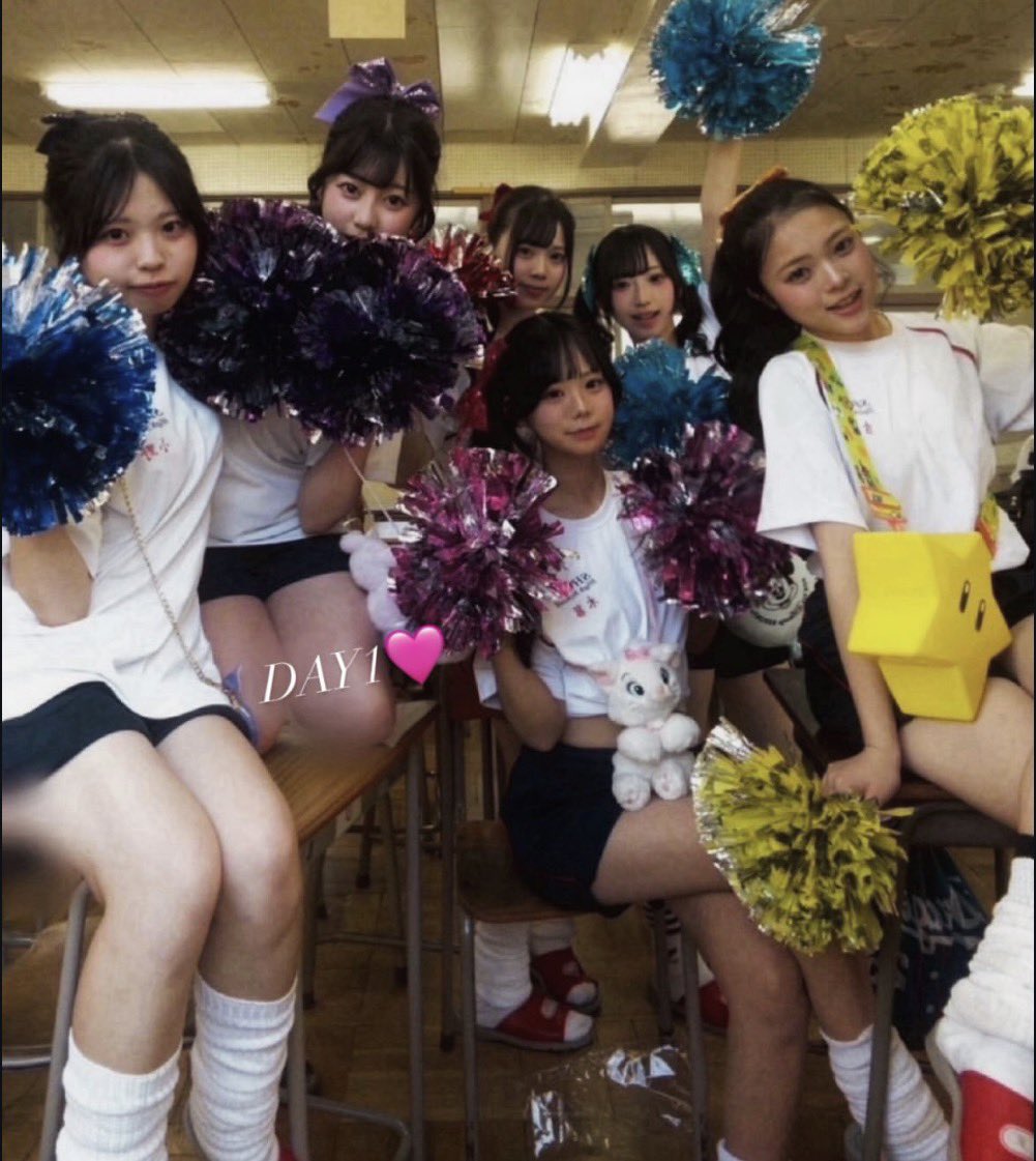 househ0use's tweet photo. 体育祭ってさいこぉｯｯｯ💕💢💕💢

 #おなぺ #オナペ #靴下 #顔抜き https://t.co/AW5OsWuJam