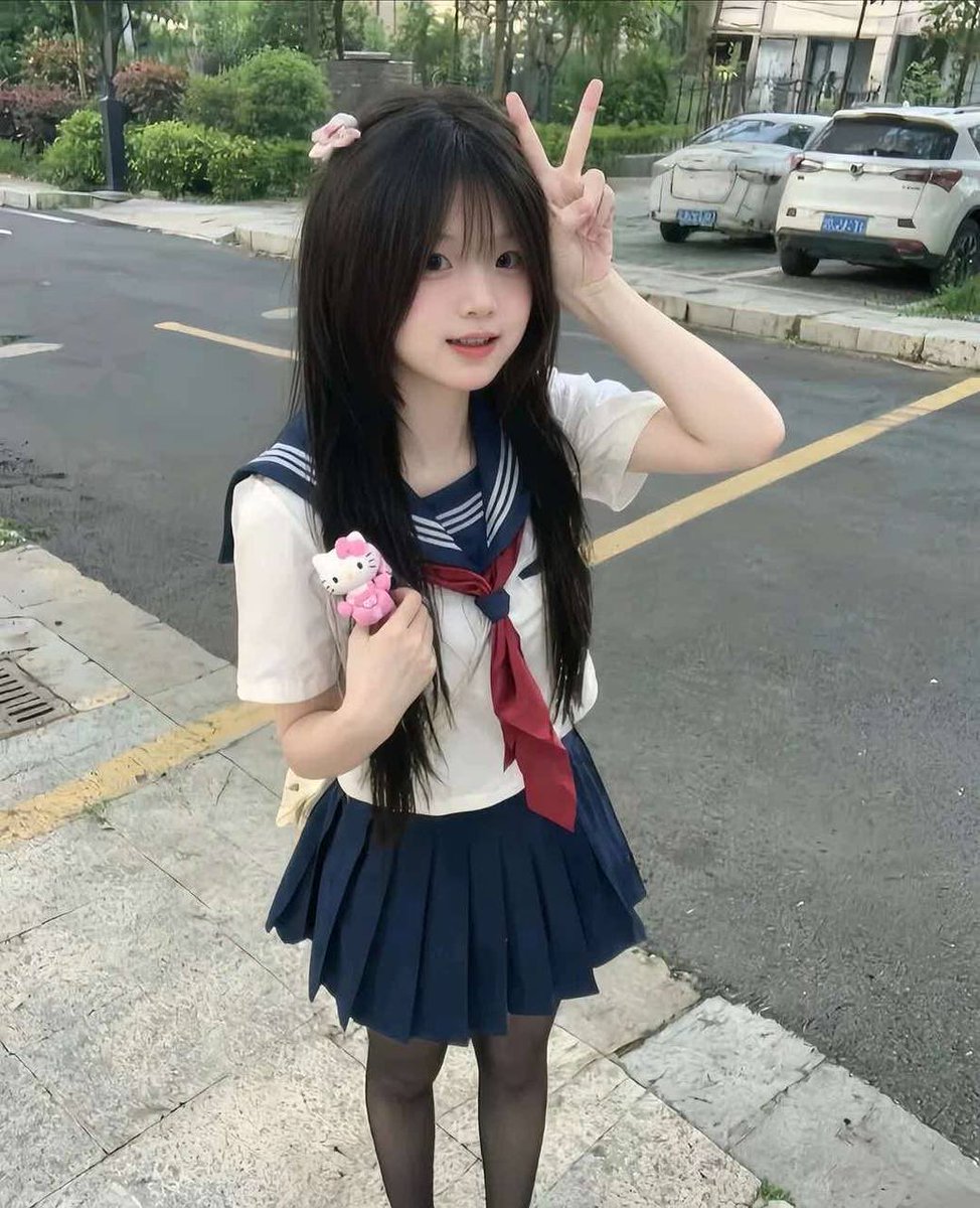 emily87ye1's tweet photo. 全网都在说初中生早熟了？

        开脱！！！不要🚪不要🚪！！！

🦋真的有毛毛了、看完不许乱说黑！！！ https://t.co/epdxRMu5ST
