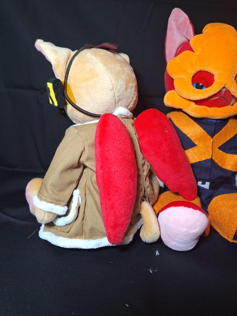 yukinitubaki's tweet photo. ヒロアカからも少し

エンデヴァーさん
相澤先生
ホークス
ショート
緑谷出久
爆豪のかっちゃん

#おでライ沖縄
#おでかけライブin沖縄スペシャル69 https://t.co/qKp09dDfge