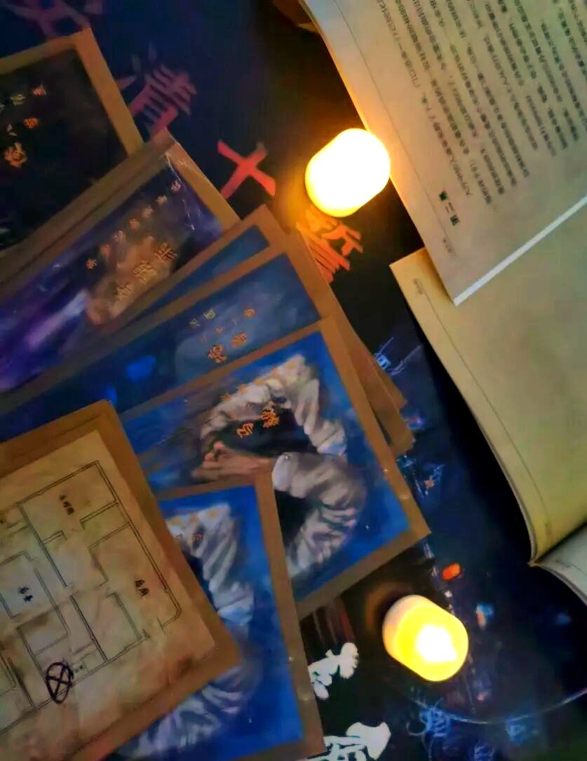 TeneshaScihns's tweet photo. Descubrí el mejor juego de escape para amantes de las intrigas: el script 'Crímenes en la Mansión', donde cada pista es un secreto que cambia todo. Si te gustan los misterios, no te lo pierdas! https://t.co/sILHFmp4Dy