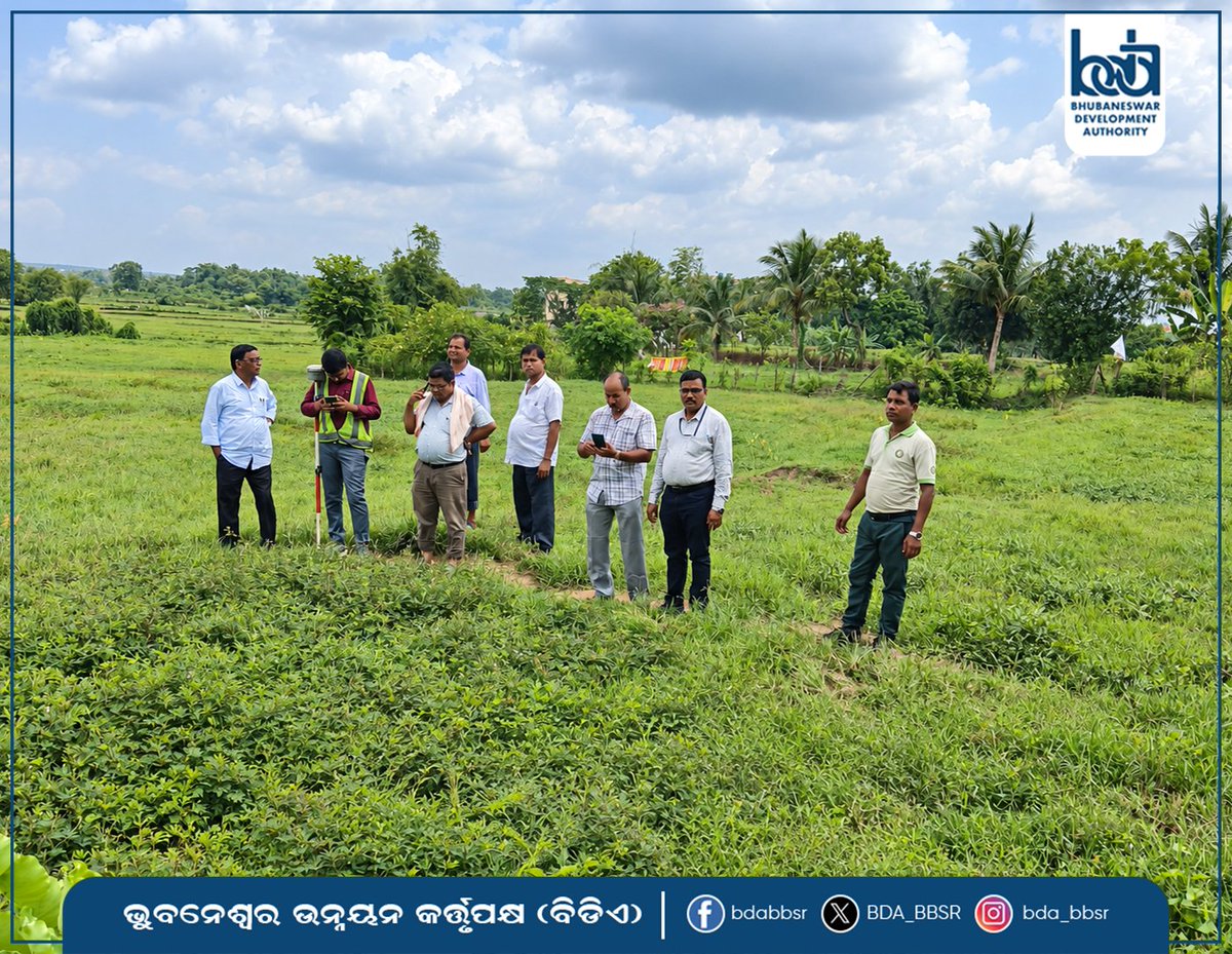 BDA_BBSR's tweet photo. Pillar posting work along the boundary of TP Scheme 8, covering parts of Andharua and Daspur Mouzas, is being undertaken jointly by the Revenue officials, BDA and the authorised Survey Agency.
#BDA #TownPlanning #TPScheme https://t.co/31u59QJAVm
