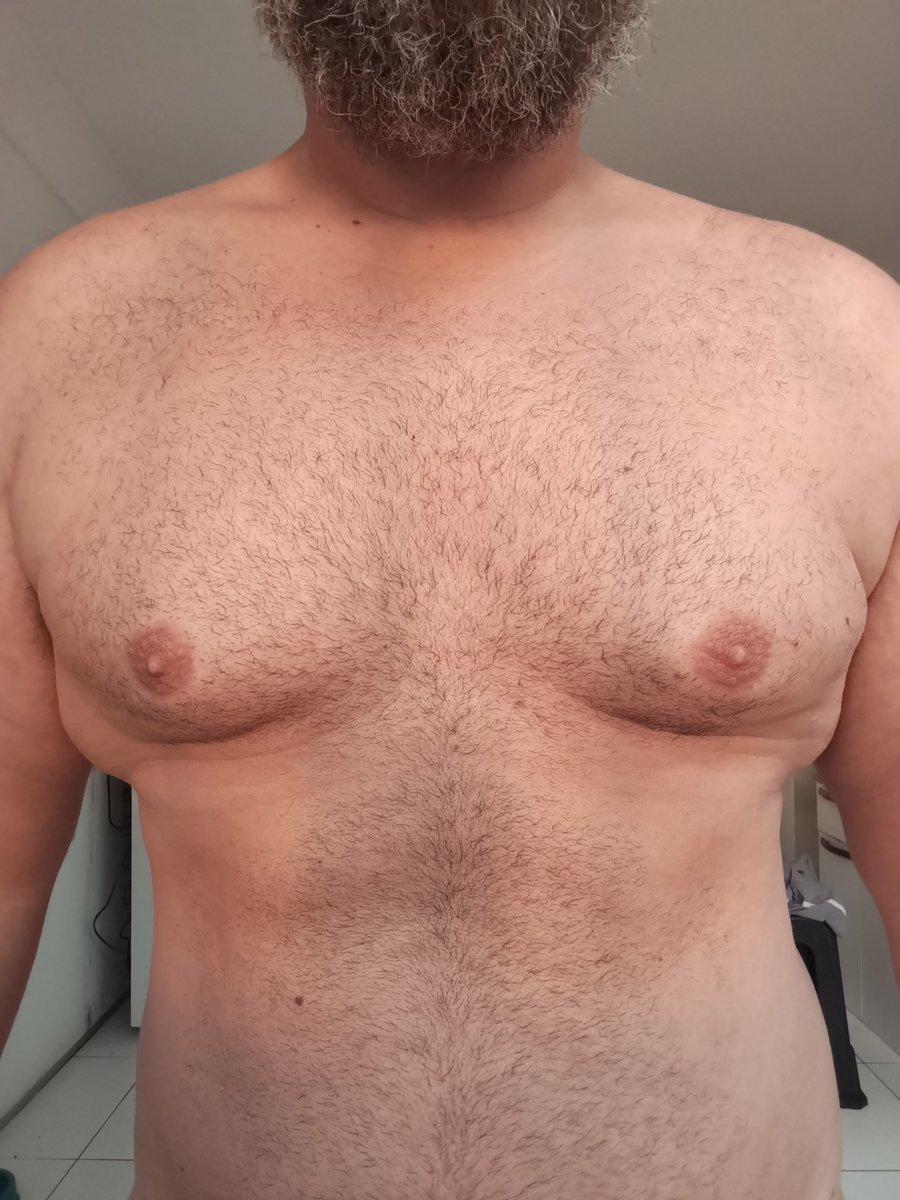 Puto85fort's tweet photo. Macho peitudo, bebedor de gala pela boca e pelo cu. #semcapasempre #nopelo #bareback https://t.co/Ww1tYrt2cR