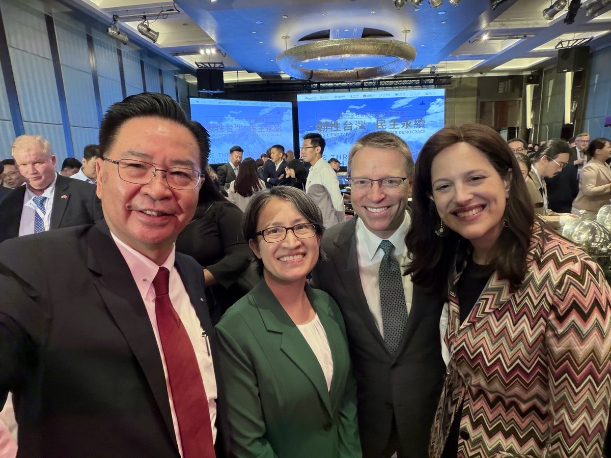 josephwutw's tweet photo. So thrilled to accompany VP @bikhim Hsiao to welcome Matt Pottinger &amp; @AnneNeuberger. Both are former Deputy National Security Advisers, serving under Trump I &amp; Biden respectively. Their presence shows strong #US bipartisan support for #Taiwan. https://t.co/rG7IPXV4u9