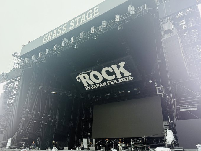 TheJapanStage's tweet photo. [ROCK IN JAPAN FESTIVAL 2026] シンガーズハイ - ライブ写真＆セトリ公開
PARK STAGE 9/19(土)16:25～

セットリスト・ライブ配信
🔗https://t.co/6X7Ozv4v9s

01. ノールス
02. STRAIGHT FLUSH
03. ニタリ
04. サーセン
05. FIRE
06. Kid

#RIJF2026
#ロッキン
#シンガーズハイ https://t.co/XzQjQe5G6X
