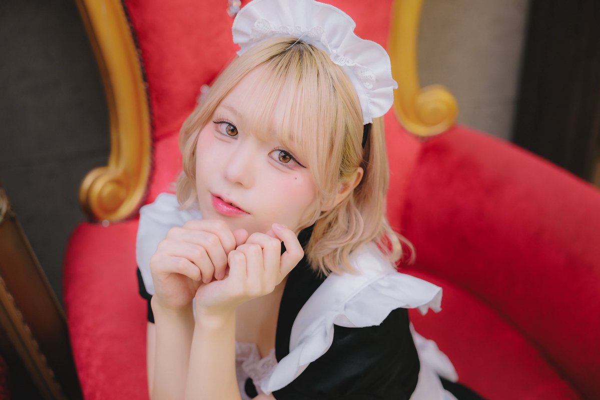 148desu7's tweet photo. メイドさん https://t.co/Ph7WTnXOsU