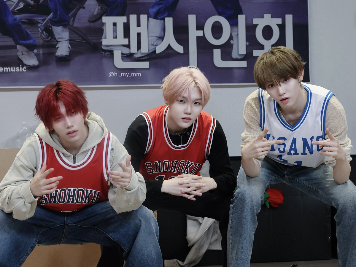 hi_my_mm's tweet photo. 260919 애플뮤직 대면
농놀대통합🏀
#리즈하오 #수런 #판저이 https://t.co/CvreY1b6Yu