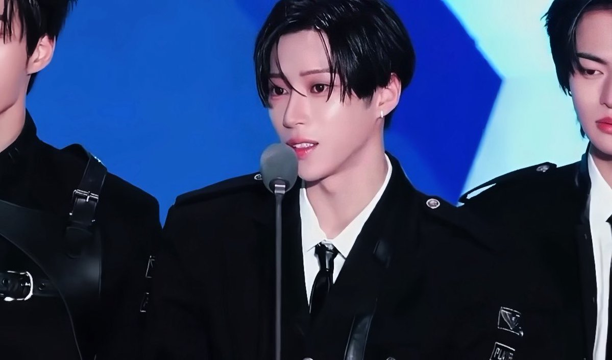 0707XTXT's tweet photo. 눈부신 미모🖤

#아르노 #ARNO #アルノ
#장지아하오 #张家豪 #ZHANGJIAHAO 
#알파드라이브원 #ALPHADRIVEONE #ALD1 https://t.co/MUunj4ekJ8