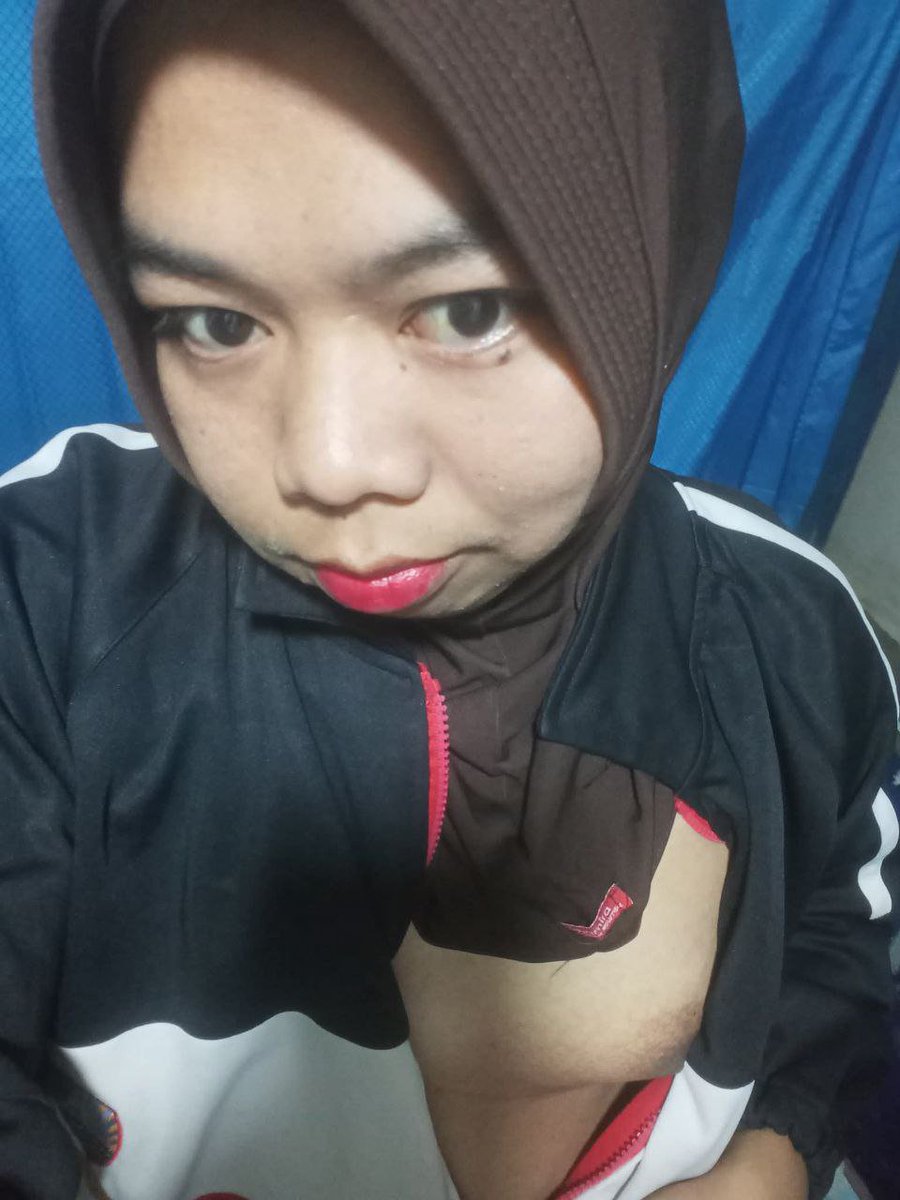Dee_AraaCder's tweet photo. Malam Minggu Nih
Ngak Ada Yang Mau Ngasih Jajan Gitu ๐คญ
#cder #cderindo #cderbandung #shemale #femboy #crossdresser #sissy https://t.co/MBgVJaL2xD