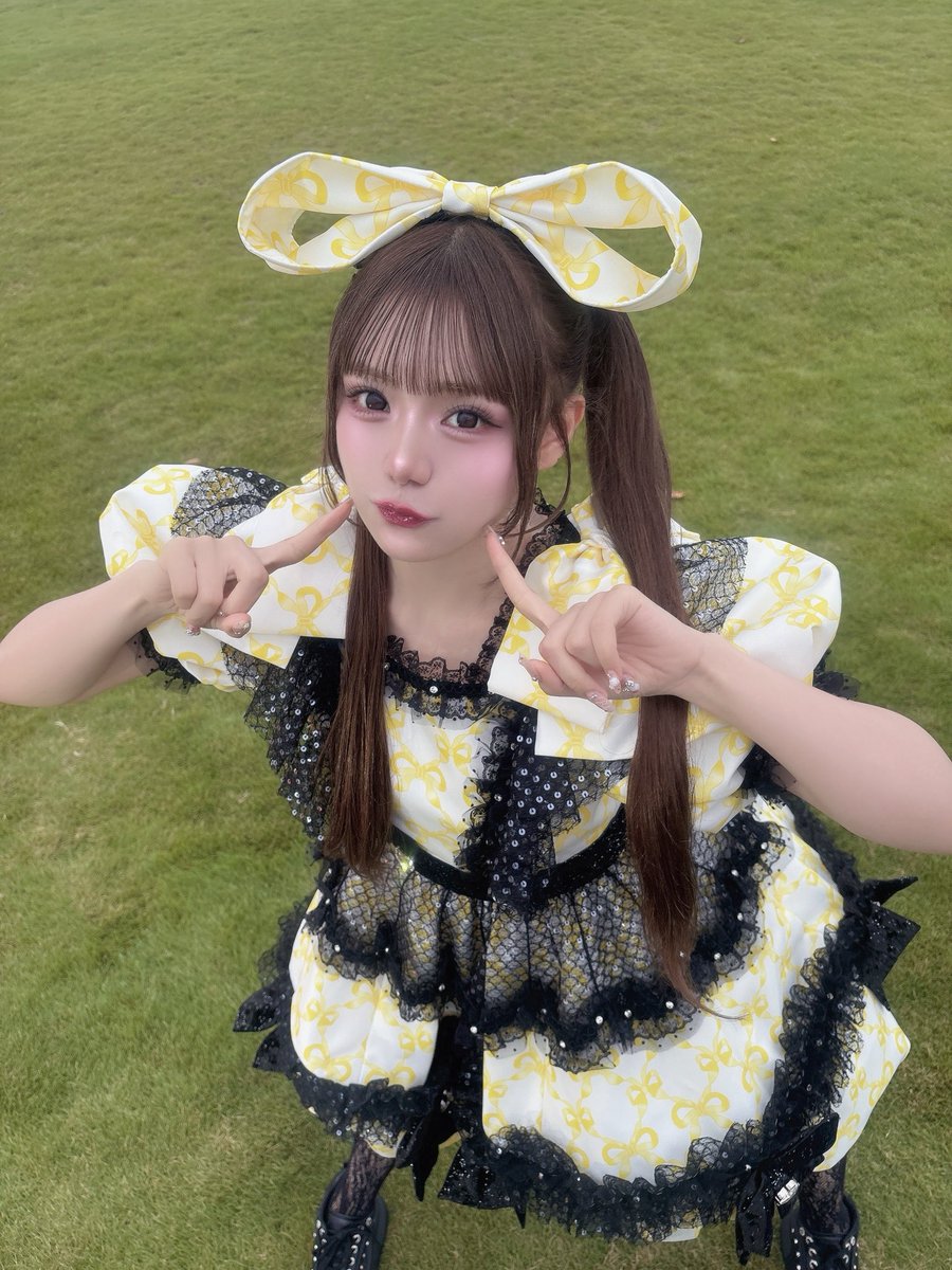 risa_cs1108's tweet photo. #ロッキン 2026 
ありがとうございましたーーっ!!💖 ꒱

２回目のロッキン!!
やっぱり人の多さに毎度びっくりです...
夏締めくくりのフェスとっても
楽しかったです!!🌻꙳⋆

 #きゅーすと https://t.co/3fb0HongJl