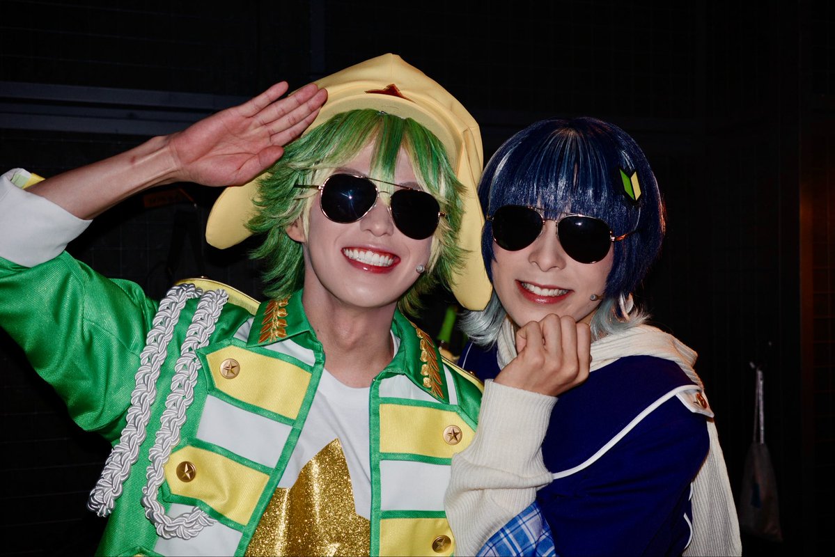 shogo_tamura's tweet photo. ミュージカル『ケロロ軍曹』
２日目ご来場誠にありがとうございました

タママ二等兵しおんと🕶️
日々、俺の赤ちゃん化計画進行中です

明日も2公演がんばるですぅ🔰
#ケロミュ https://t.co/f8dnoGPV1T