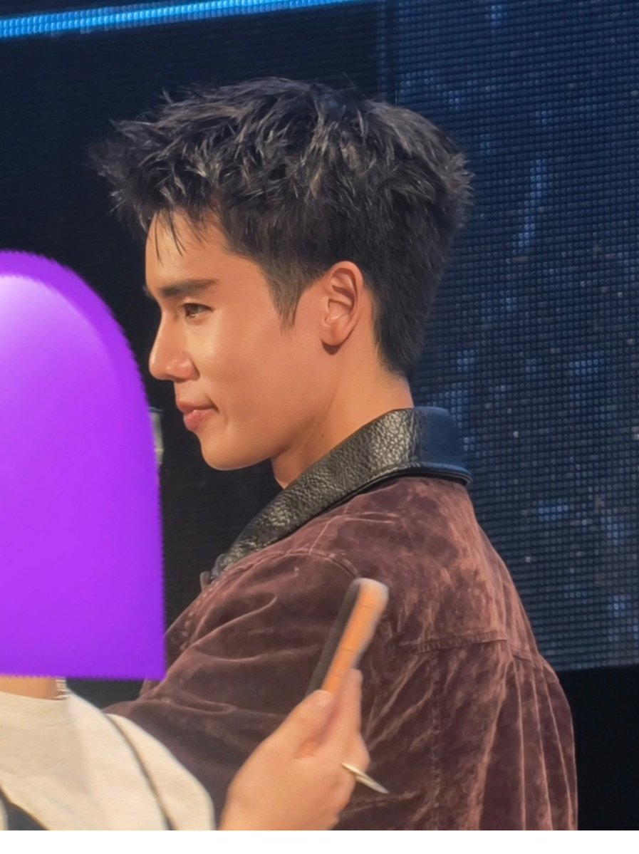 jimmumumumumu's tweet photo. hi touch with jimmy with him intensely looking at your eyeballs every time 😂

JIMMYSEA DAISUKI DESU

#JimmySeaXFanday33inOSAKA
#jimmysea
#jimmyjp https://t.co/o3ND8iHZd0