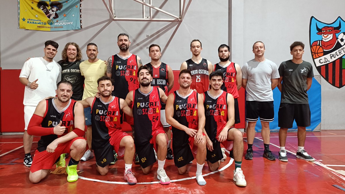 CDJPuertaOscura's tweet photo. Estreno Senior Local ¿¿🅰️ ó 🅱️?? en casa y segundo amistoso Cadete Jumanji en pista de amigos de @BasketNorte 🏀

Enhorabuena a todos los debutantes con la elástica roja y rosa!!

El mayor de la saga Cortés está de vuelta desde su 'Graná'🤩 @BayoKane !!

#SiempreJuntos https://t.co/awjdDhAPmN