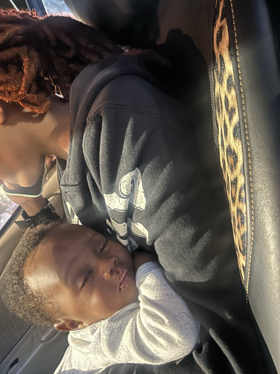 mandeezey's tweet photo. Gf love sister bby , me love gf even more 🥹 https://t.co/eIgTMNtvgf