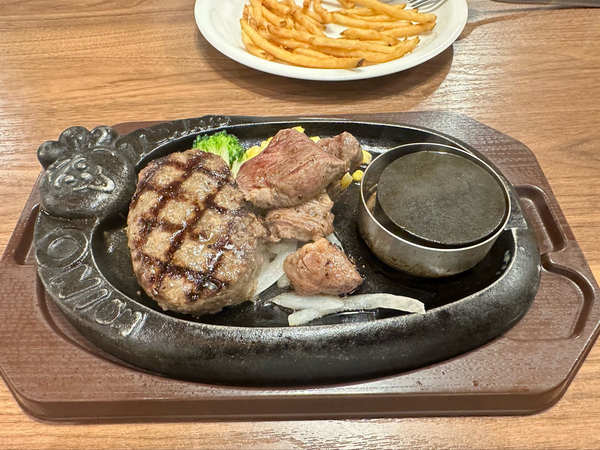 DxHaruki's tweet photo. 友達と車乗って温泉行って爆食してたら2日終わった https://t.co/Tr4ROXYckP