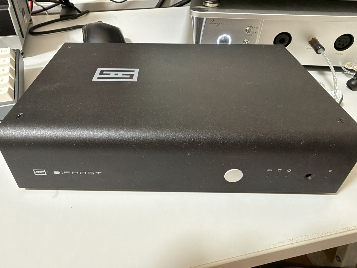 shhhakeeeee's tweet photo. 【ゆるぼ】【拡散希望】

Schiit Bifrost 2/64 115V品
セカンドオーナーでリモコン無いです
78,000円送料込み

TrueMultibitの入り口にいかがですか🚪 https://t.co/Fh4ERx0xej