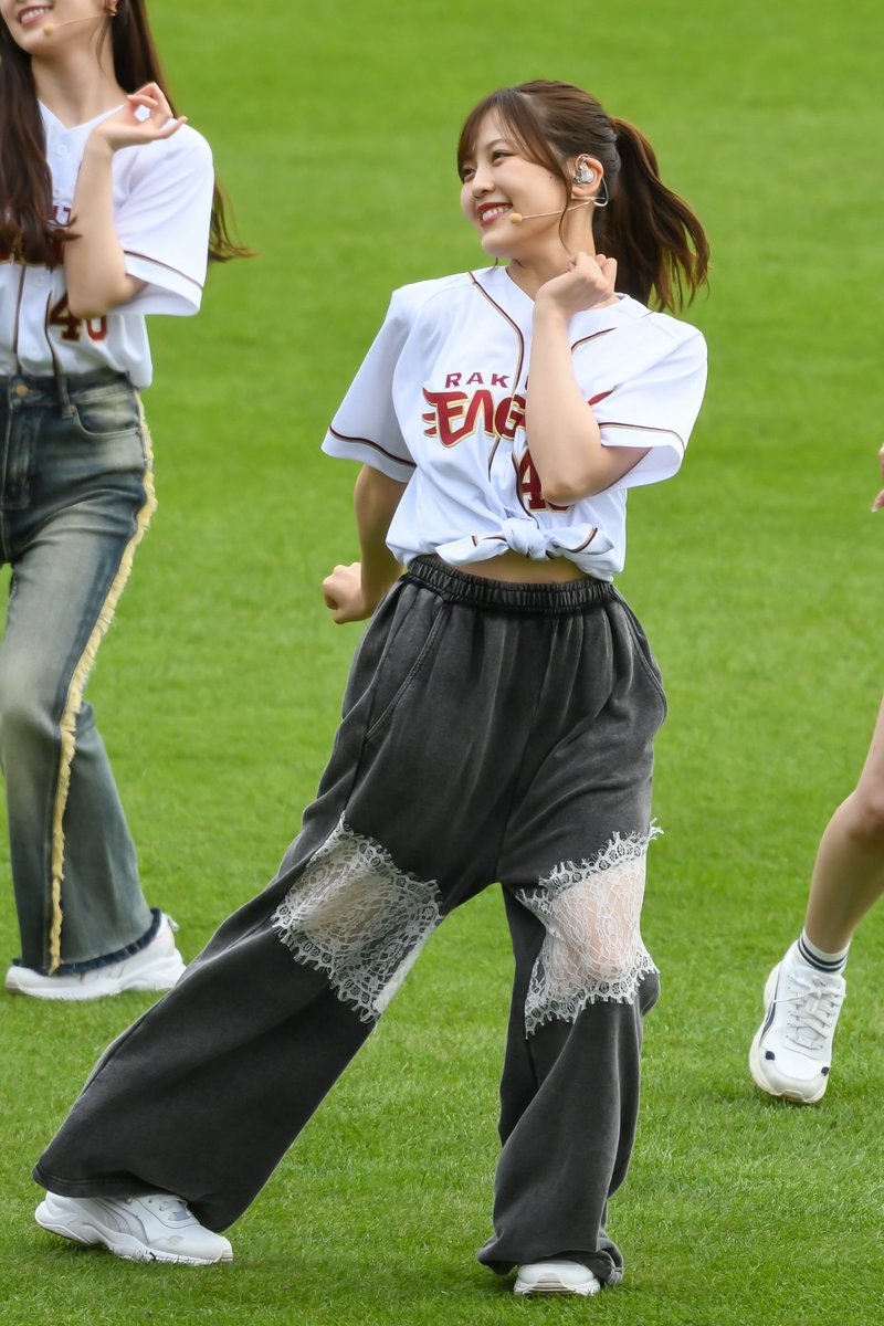 Tatsu46ASHU's tweet photo. ゆんちゃん❶
暫定ベストショット

ブログの通り 勝利の女神になりました(*´˘`*)

#乃木坂野球部
 #柴田柚菜
#パ・リーグ乃木坂コラボ
#乃木坂46
#RakutenEagles https://t.co/pYU6zNpyx9