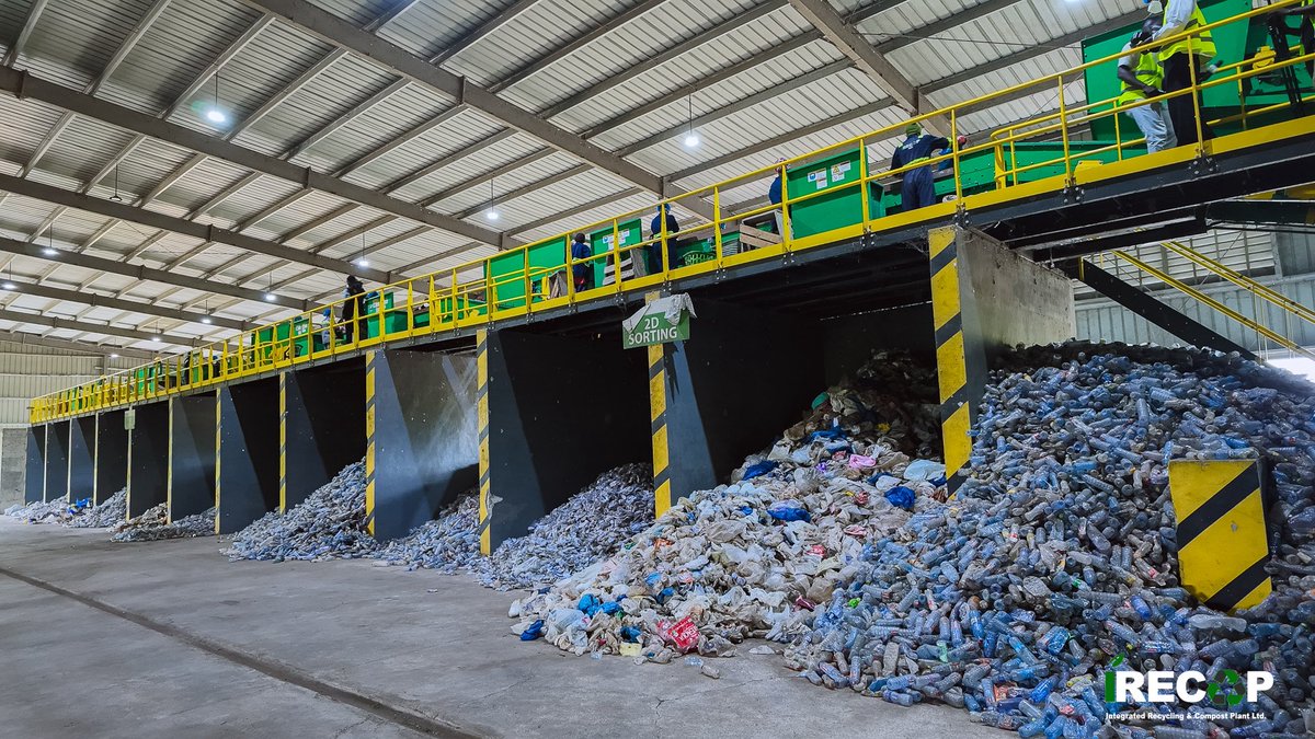 ZoomlionLtd's tweet photo. The Parliamentary Select Committee on Sanitation and Water Resources has visited the @irecopltd at Akrofu-Agorve in the Ho Municipality as part of its monitoring tour of sanitation and waste management facilities in the Volta and Oti regions. #ZoomlionGhana #HoIRECOP https://t.co/toOFRRcn44