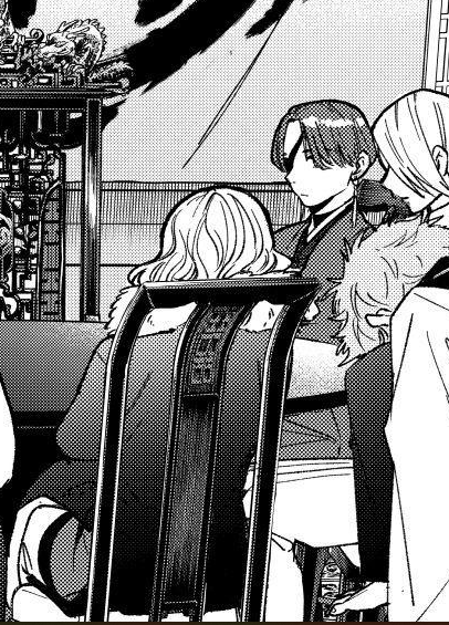 fr4yfrey's tweet photo. A WOMAN IN WINDBREAKER??? https://t.co/A7rhplxPI1