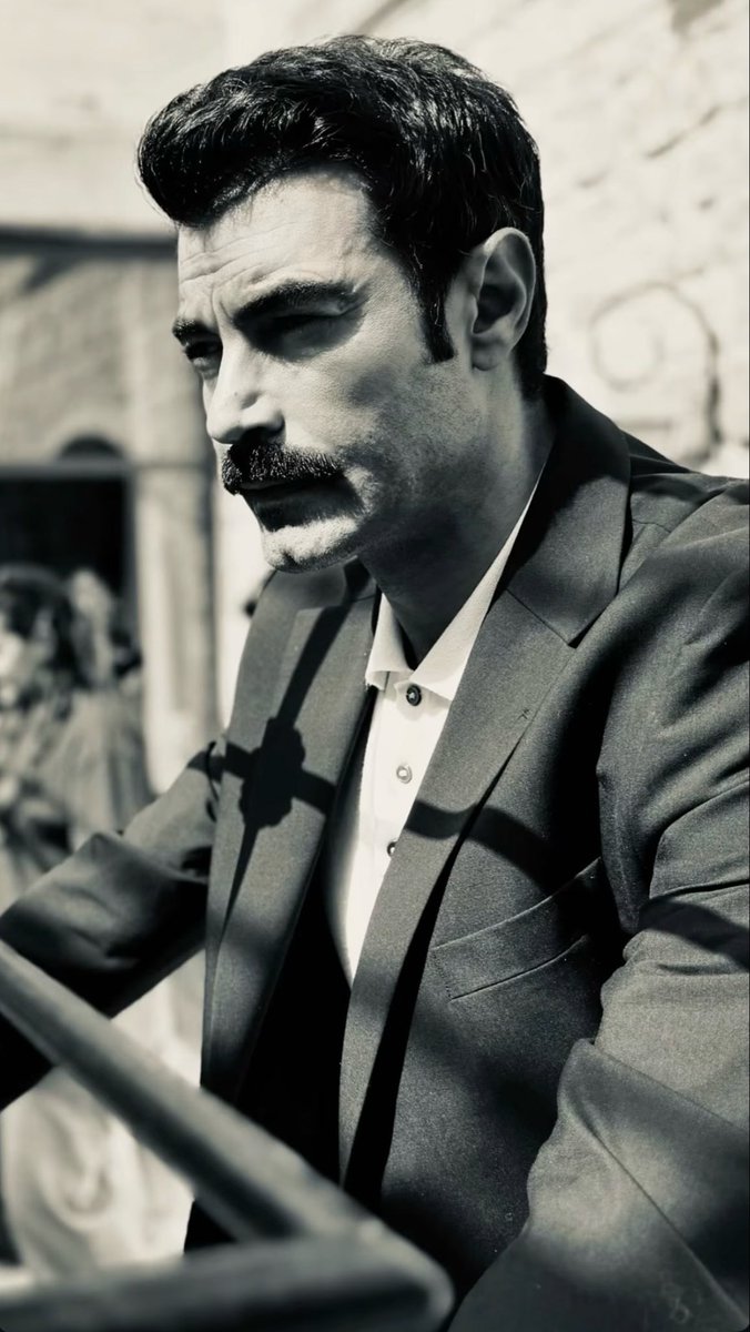 muratunalmisfc's tweet photo. نيوووو الغالي ☺️❤️
الكاريزما الي الله لا يحرمنا منها 🥹🔥👑🫶🏼⭐️
#MuratÜnalmış 
 #مراد_انالمش #sevdanbirateş https://t.co/HBE3Mq4BSO
