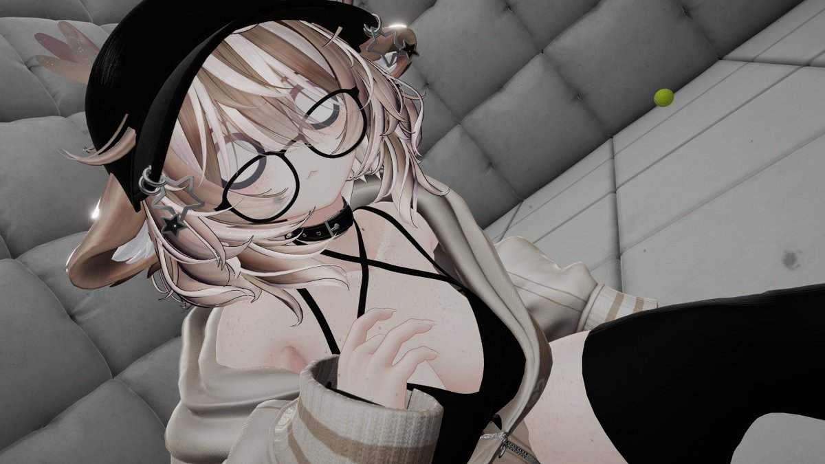 Butts_Pie's tweet photo. boi what da hell boi 
#vrchat #deer https://t.co/9LdOS0Qm69