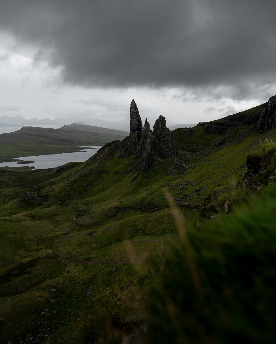 visualsofearth1's tweet photo. Isle of Skye, Scotland https://t.co/XvMA5RLI95
