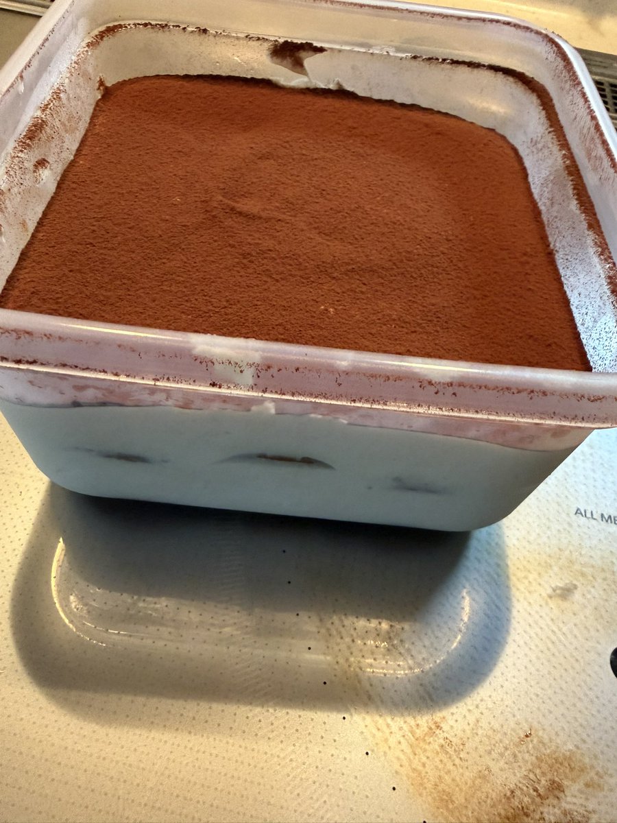 14NURINURI's tweet photo. ティラミスめっちゃ美味しくできた！
家族にも好評してもらえた！ https://t.co/pbt5wv4EOr