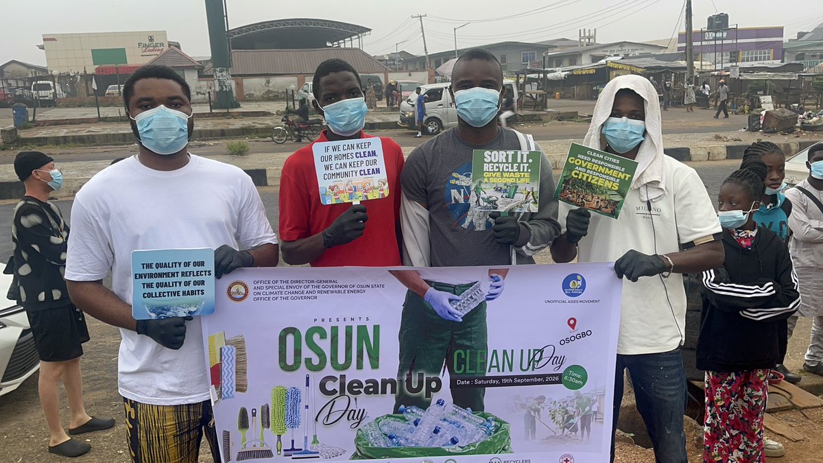Nakeltony's tweet photo. The movement is on the ground!
From clean-up to environmental awareness, we are taking action.
#CleanOsogbo #GreenOsun #WorldCleanupDay https://t.co/oWiP8fIMlh